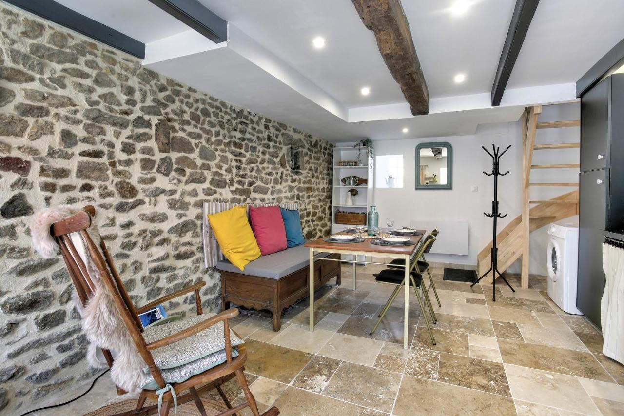 La Quinardais - Charmante Maison Avec Terrasse Saint-Samson-sur-Rance 外观 照片