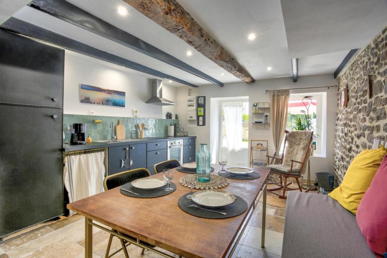 La Quinardais - Charmante Maison Avec Terrasse Saint-Samson-sur-Rance 外观 照片